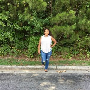 Meet your Posher, Lisa